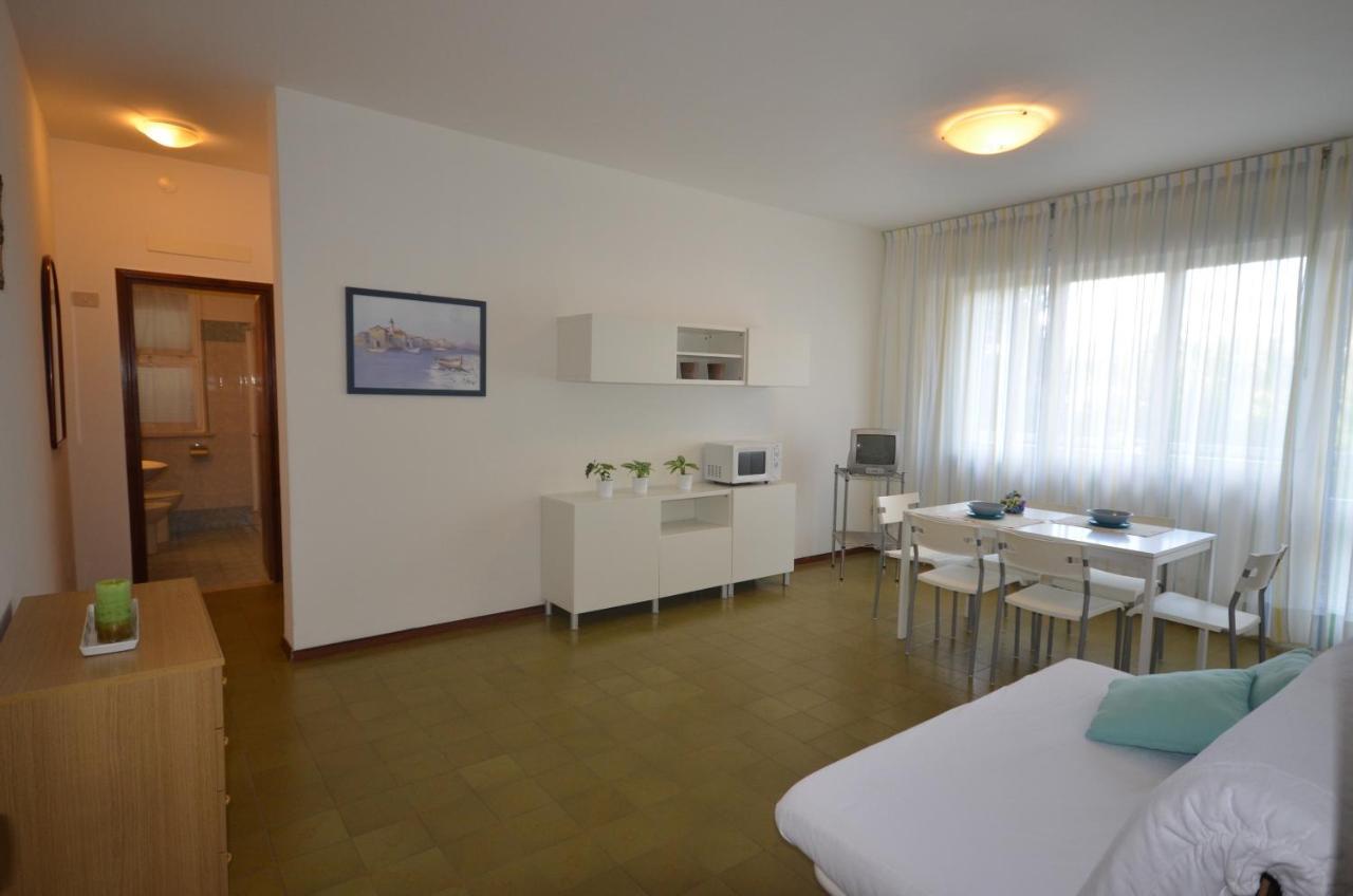 Appartamenti Massimo Bibione Exterior foto